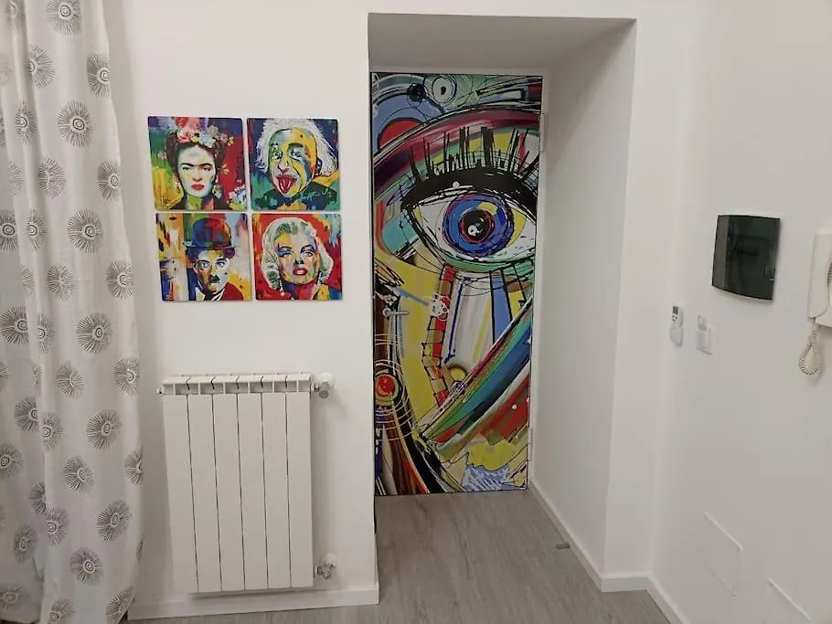 Mores'House Neapel Italien