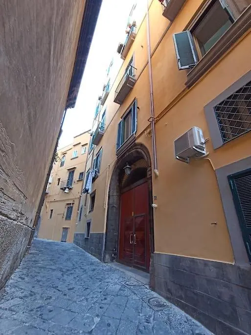 Mores'House Neapel Italien